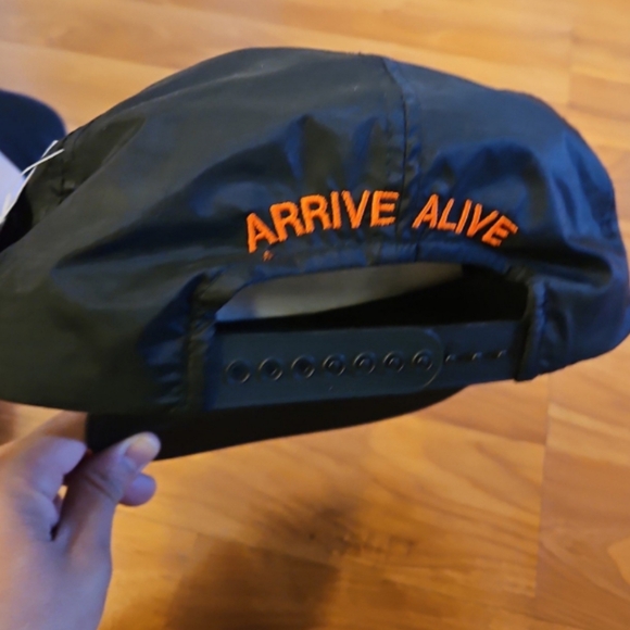 Hawaii Life Support "Arrive Alive" Snapback - Picture 3 of 5